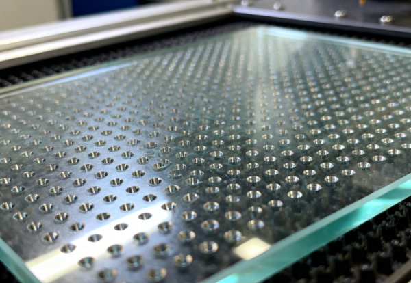 高鋁玻璃激光鉆孔 (8)